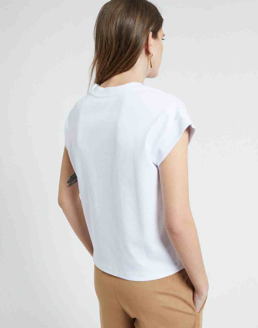 V-Neck T-shirt in White or Butter