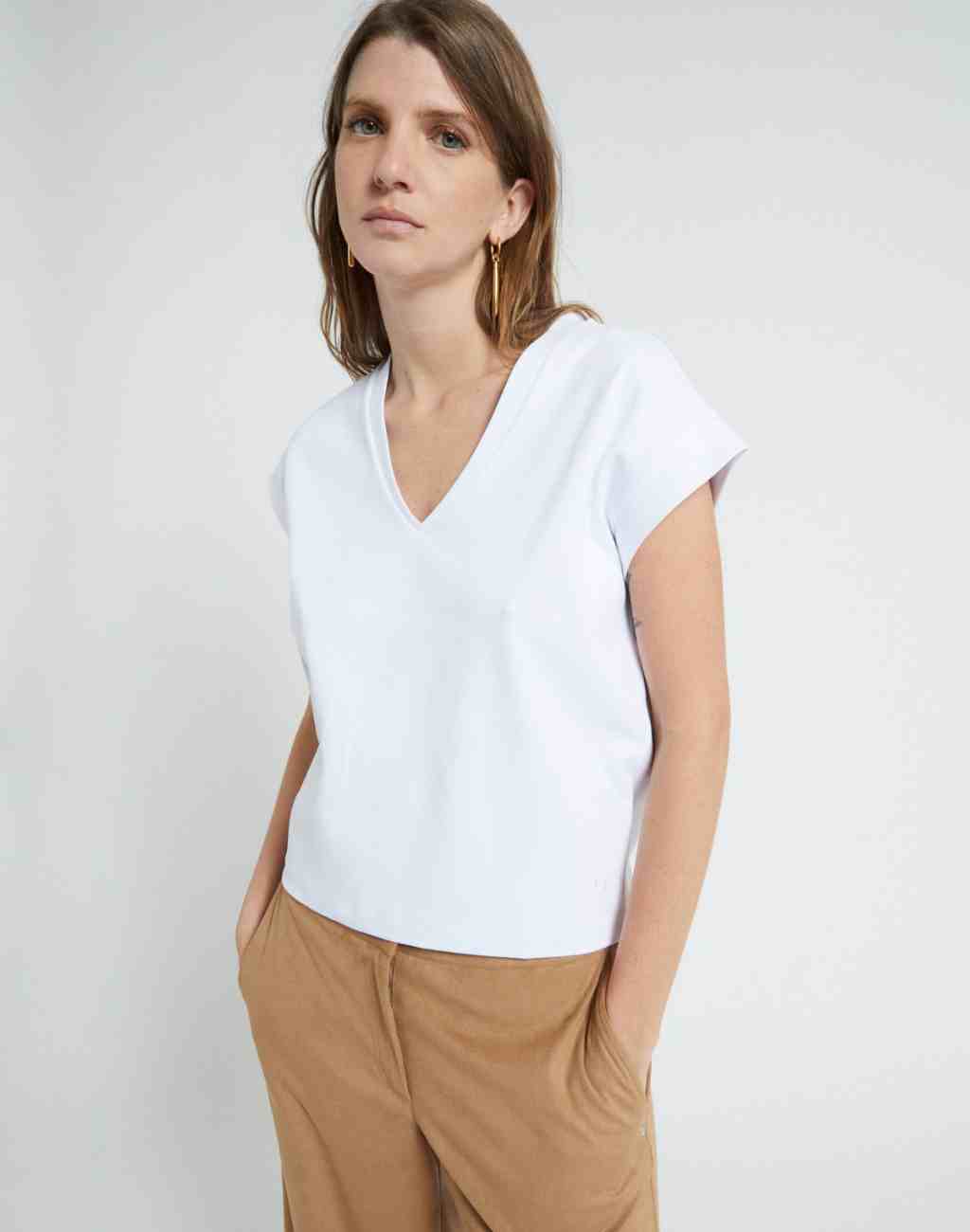V-Neck T-shirt in White or Butter