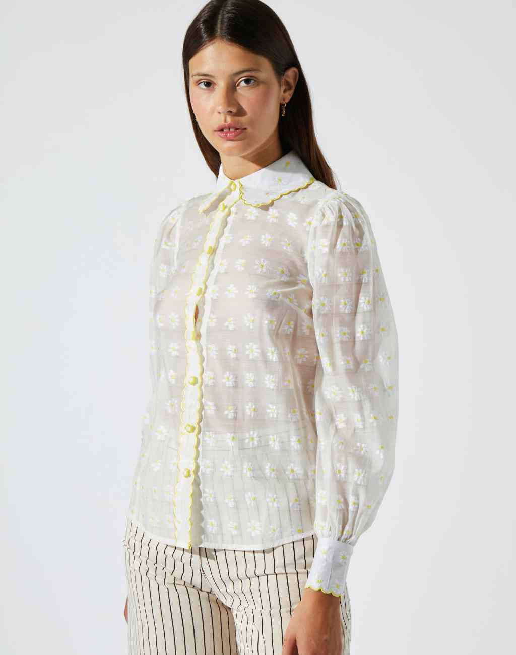 White Blouse with Whimsical Daisy Embroidery and Daisy Buttons - Visit Nifty Manoush 